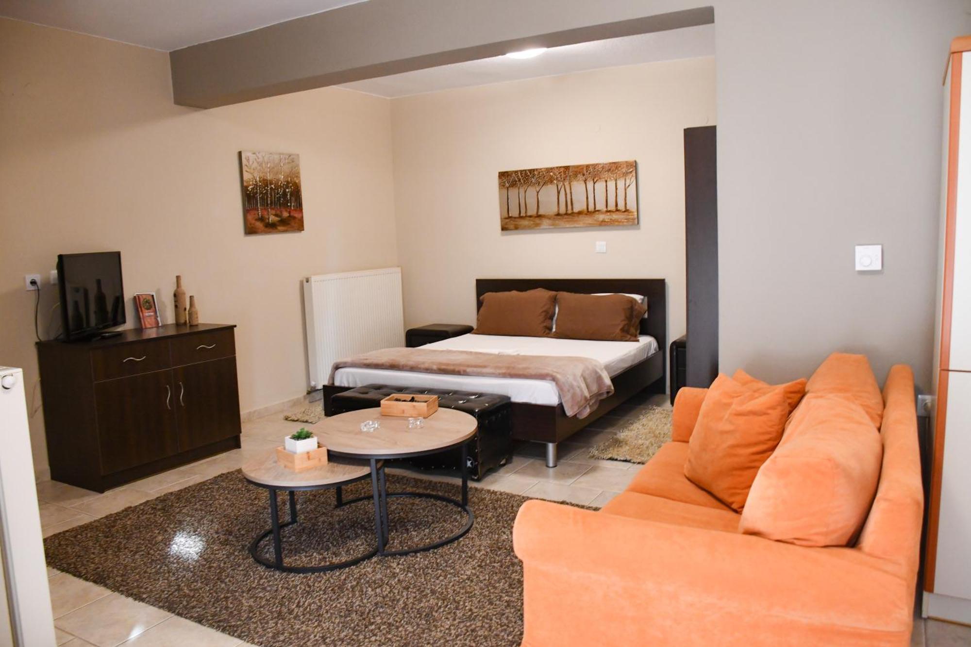 Toula Rooms Ангистрон Экстерьер фото