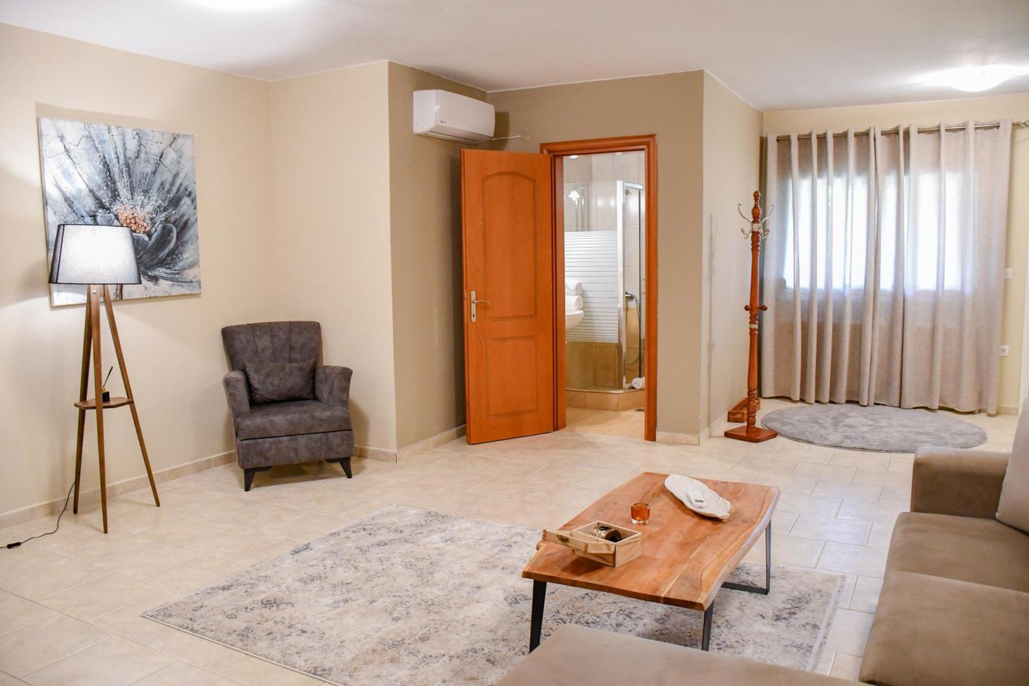 Toula Rooms Ангистрон Экстерьер фото